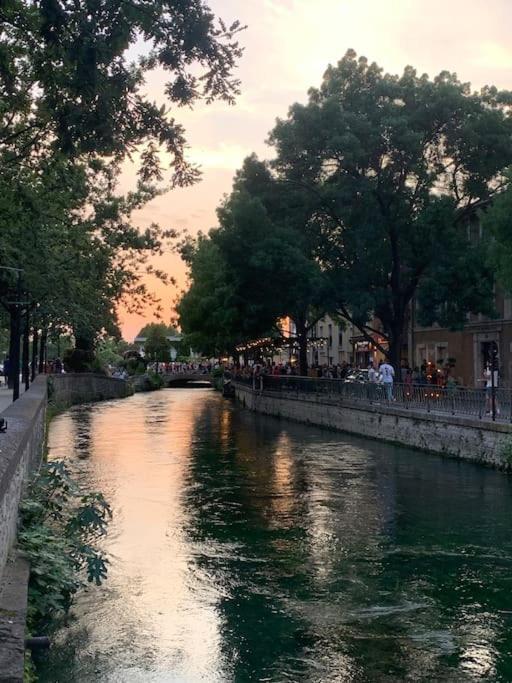 LʼIsle-sur-la-Sorgue La Terrasse Du Pont Jullian Charme Et Calme Dans Le Coeur Historique 아파트 외부 사진